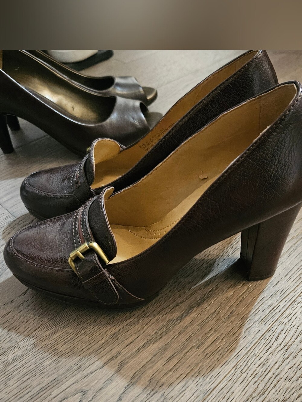 Naturalizer Brown Leather Block Heel Loafer Pumps